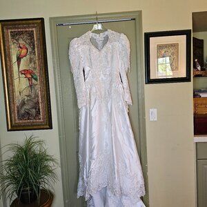 Vintage Beaded Wedding Dress - Private Label By G - size 12